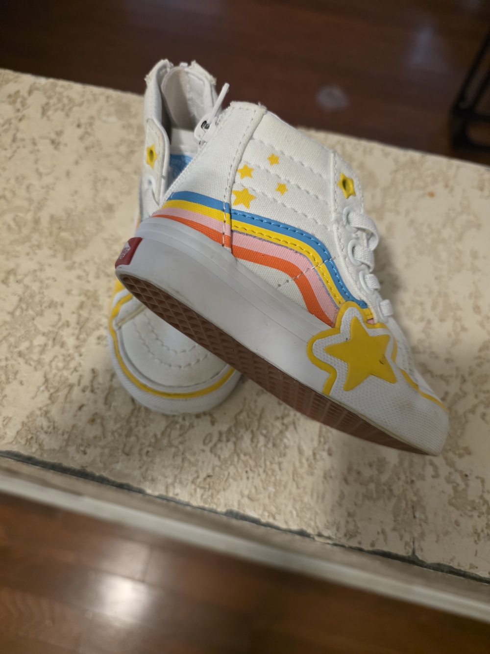 Vans Kids White High-Top Sneakers with Yellow Star & Rainbow Stripes
